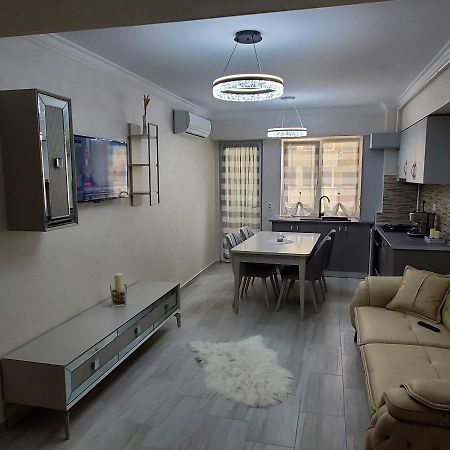 Luxury Apartament Bacovia Μπακάου Εξωτερικό φωτογραφία