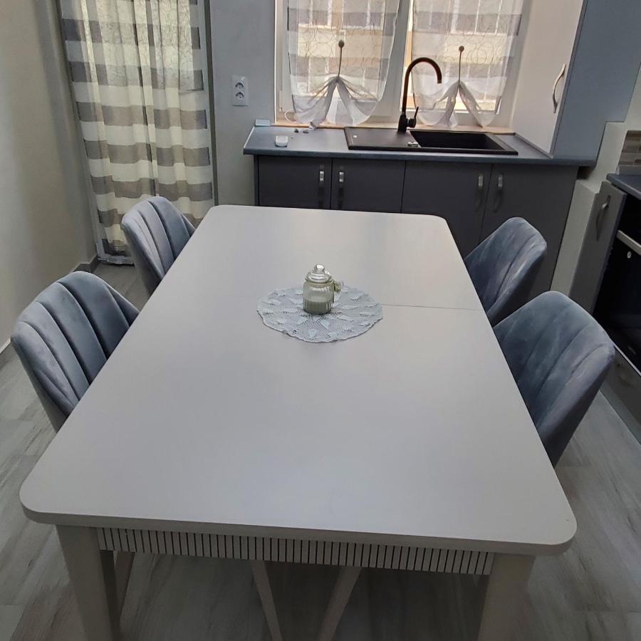 Luxury Apartament Bacovia Μπακάου Εξωτερικό φωτογραφία