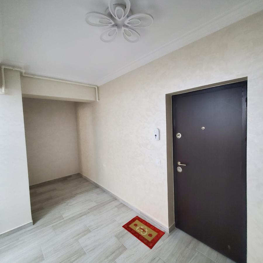 Luxury Apartament Bacovia Μπακάου Εξωτερικό φωτογραφία