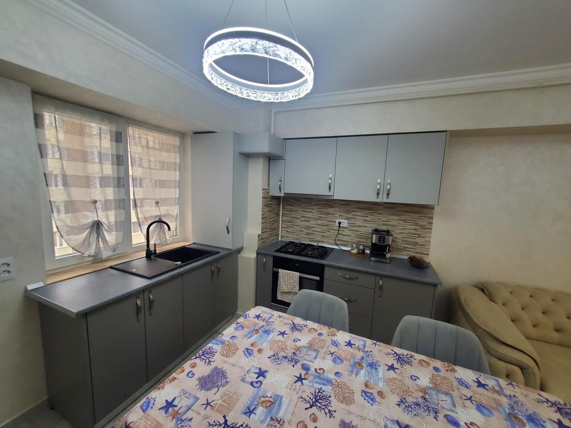 Luxury Apartament Bacovia Μπακάου Εξωτερικό φωτογραφία